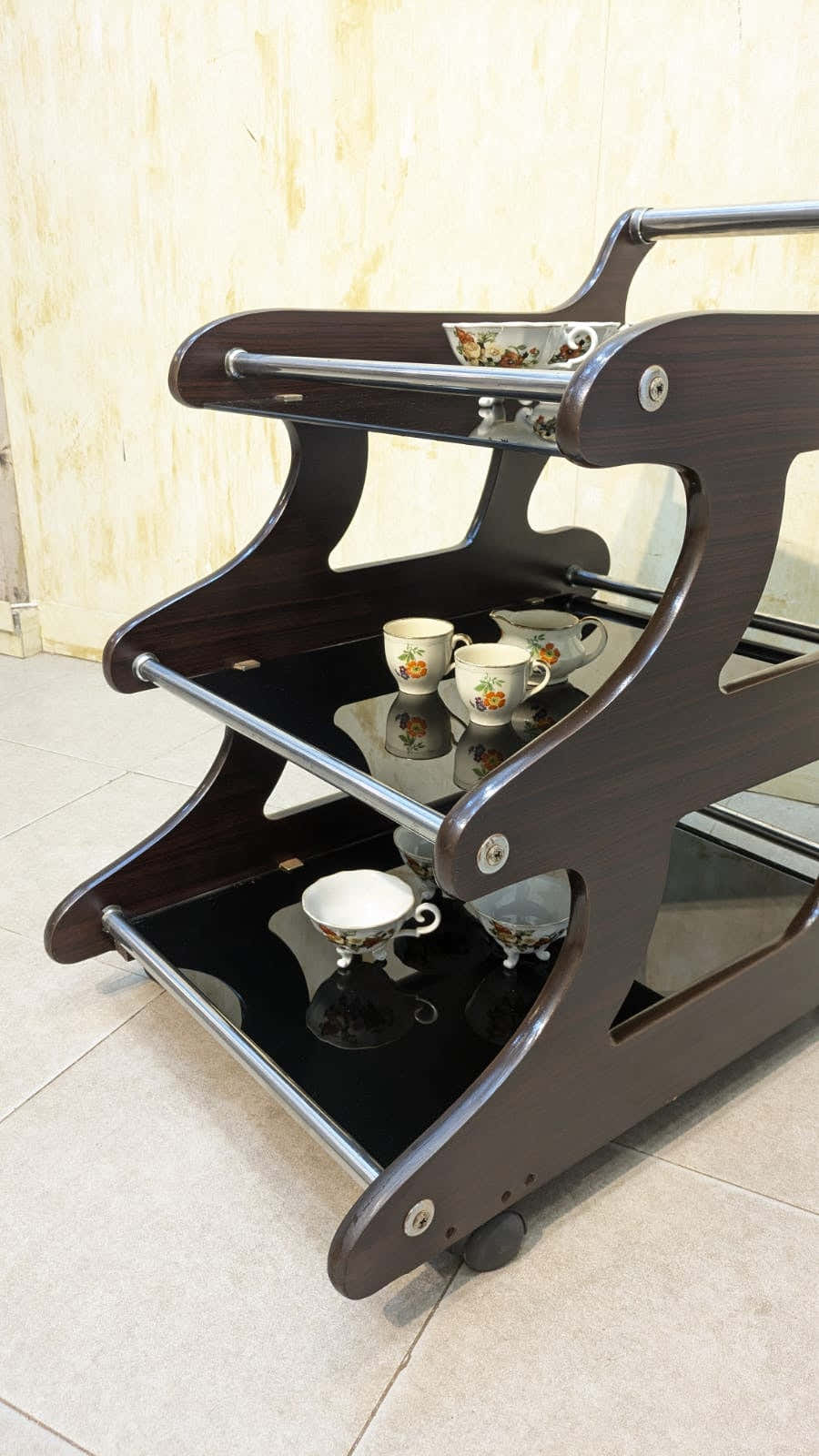 BEAUTIFUL MODERN 3-TIER TEA TROLLEY