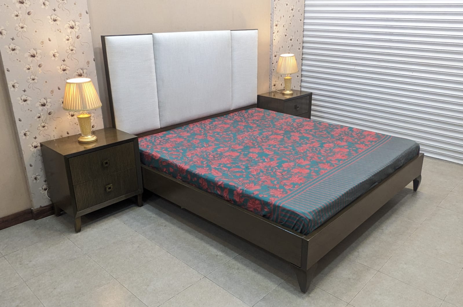 Modern King Size Bed Set
