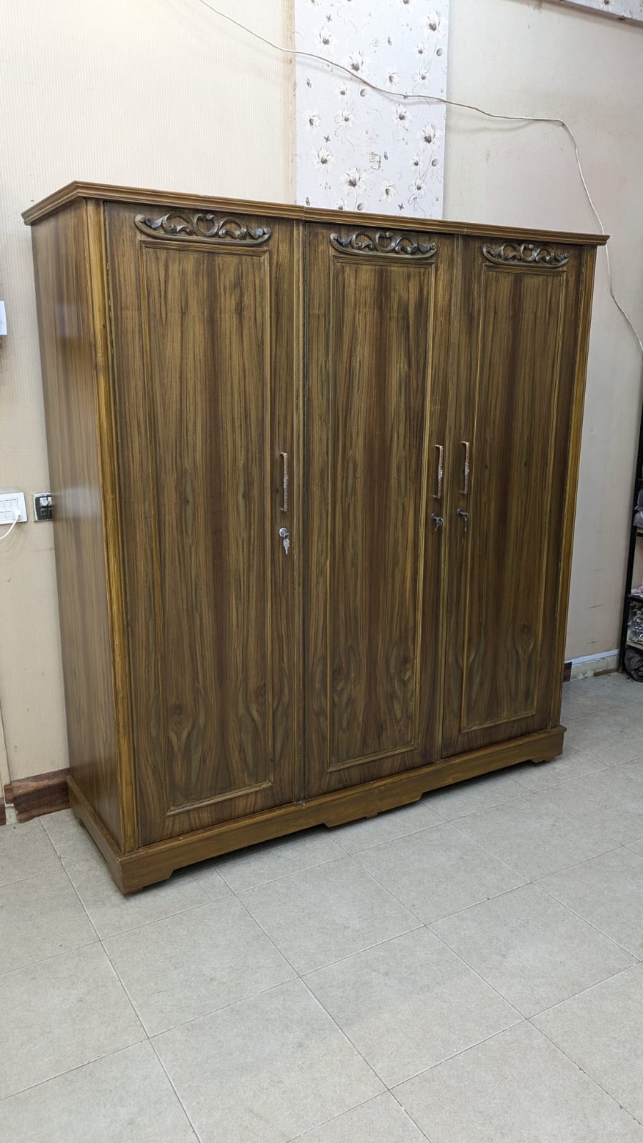 SHEESHAM WOOD KING SIZE BEDROOM SET