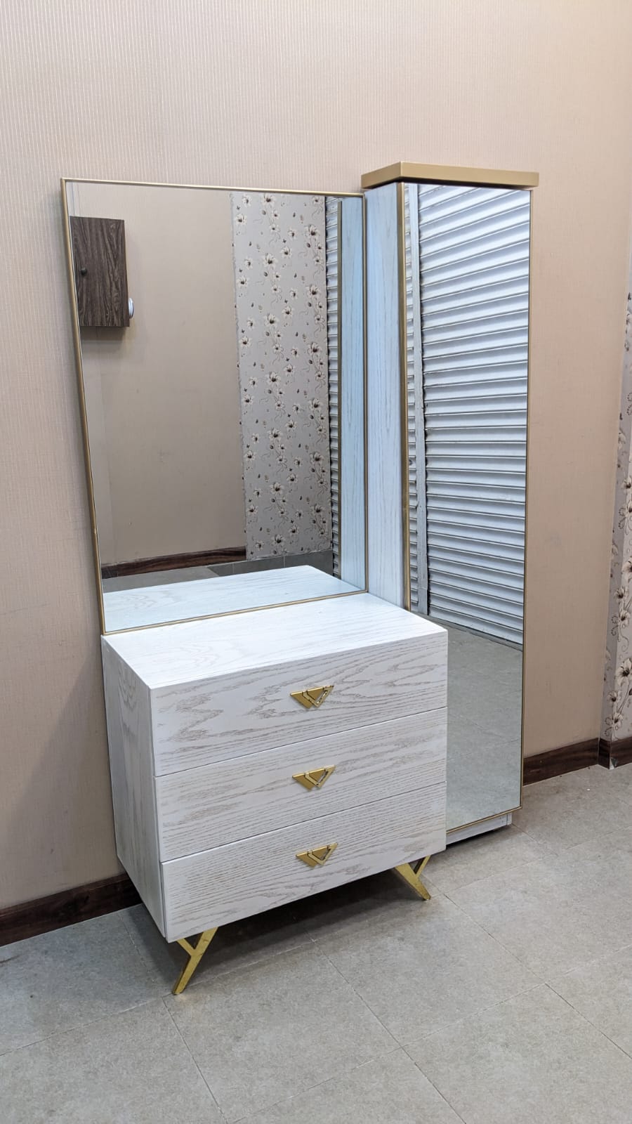 King Size Bedroom Set with Spring Mattress