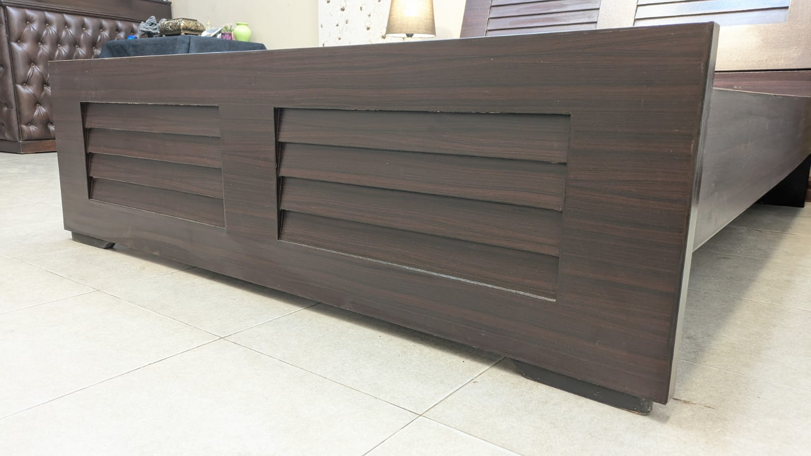 Queen Size Bed With 2 Side Tables