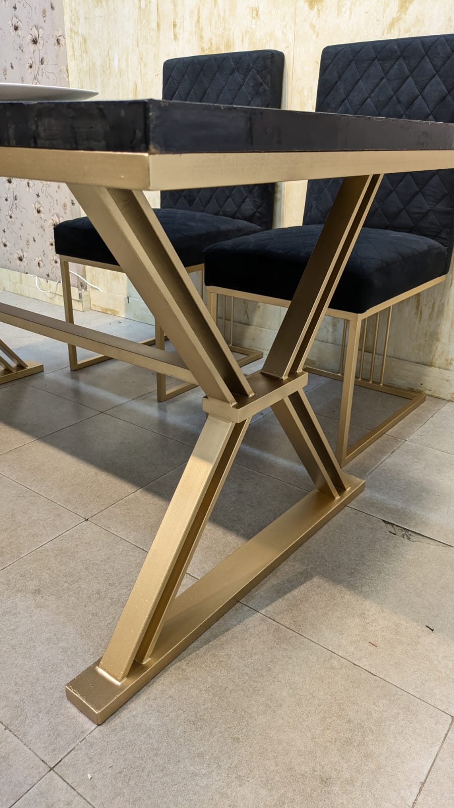 6 Seater Dinning Table