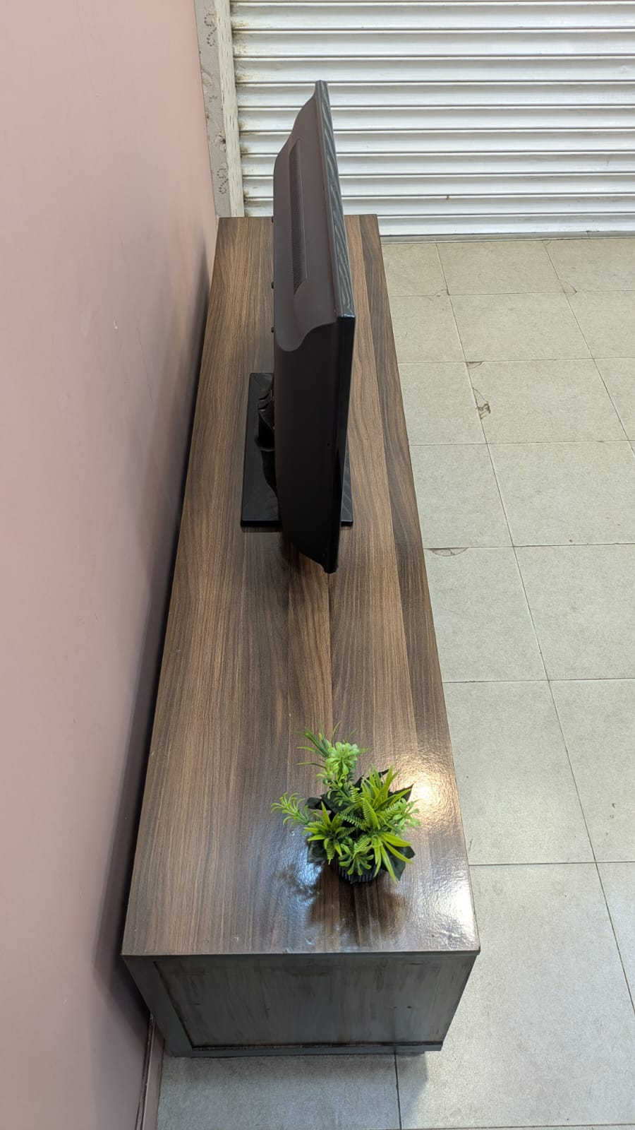 Modern Design Led Unit