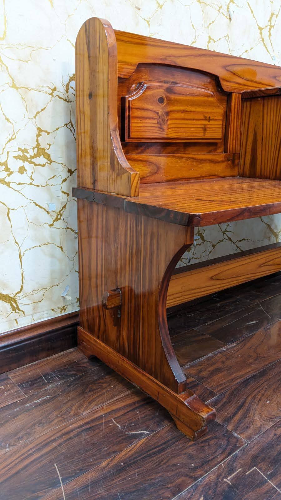 Pure Wooden Telephone Seattee