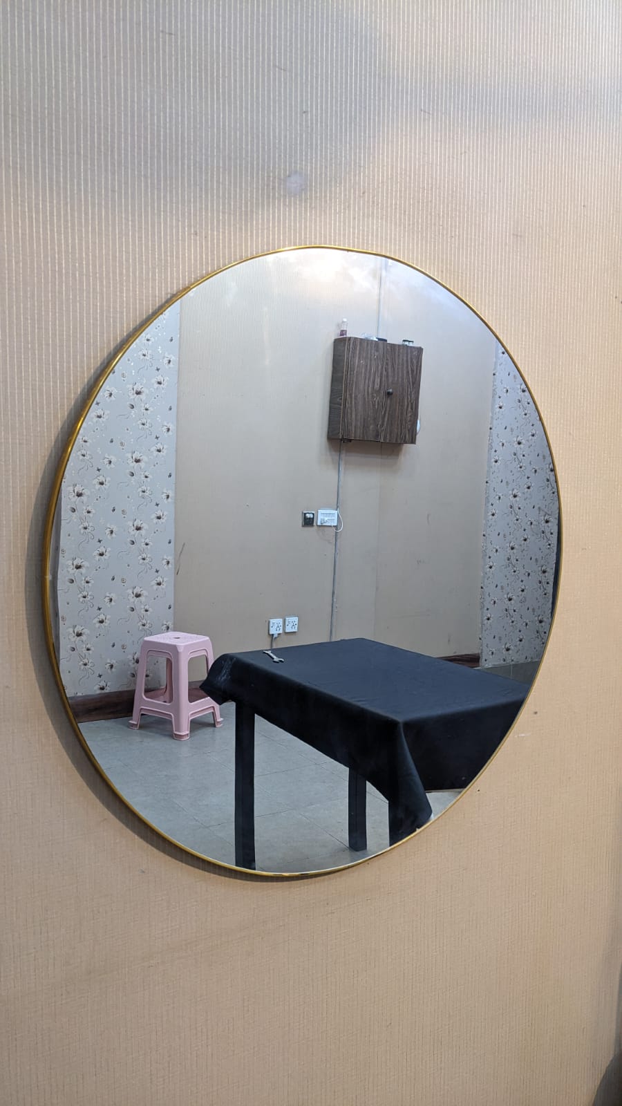 New Round Wall Mounted Mirror