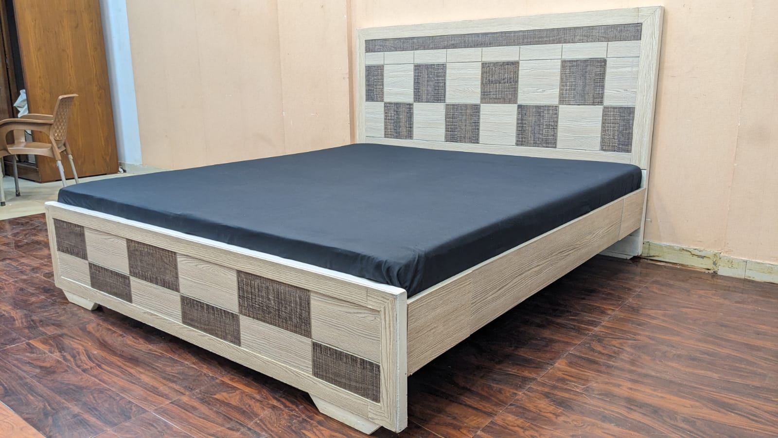 King Size Bed With Mattress