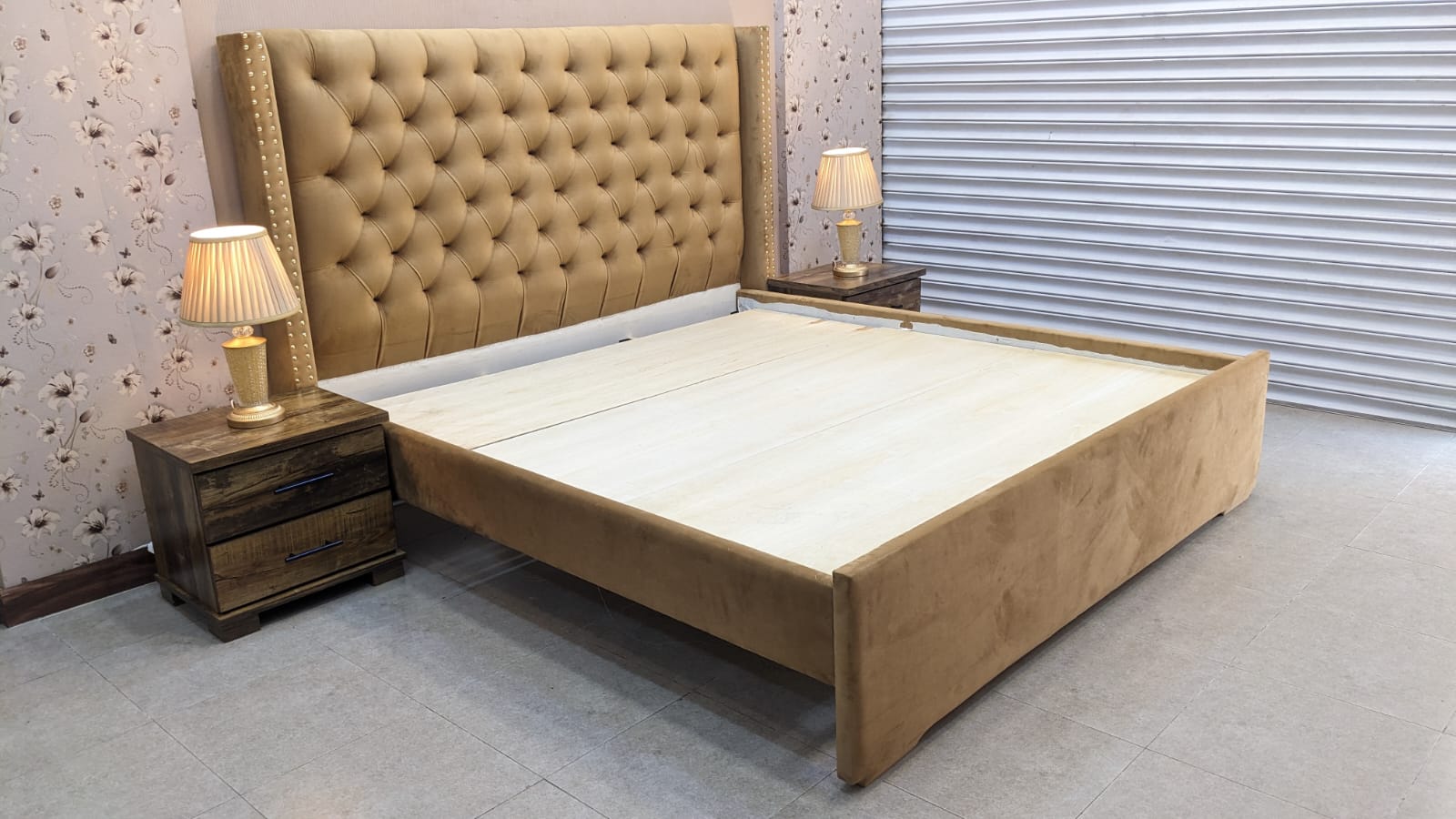 Divinecrafts Brand New King Size Bed with 2 Side Tables