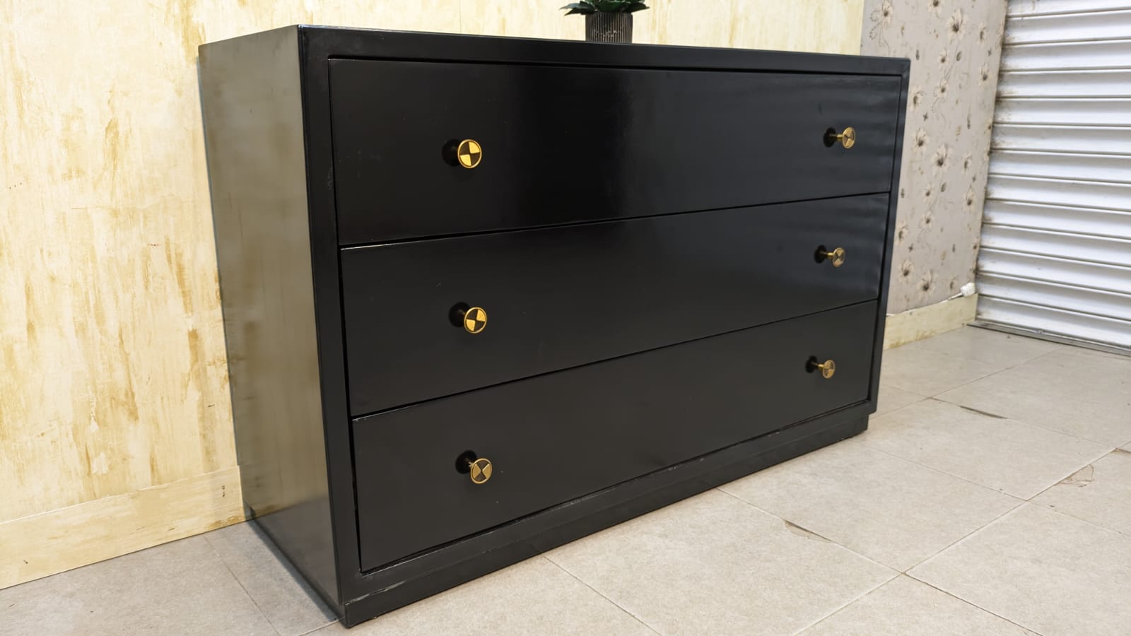 Chester drawers