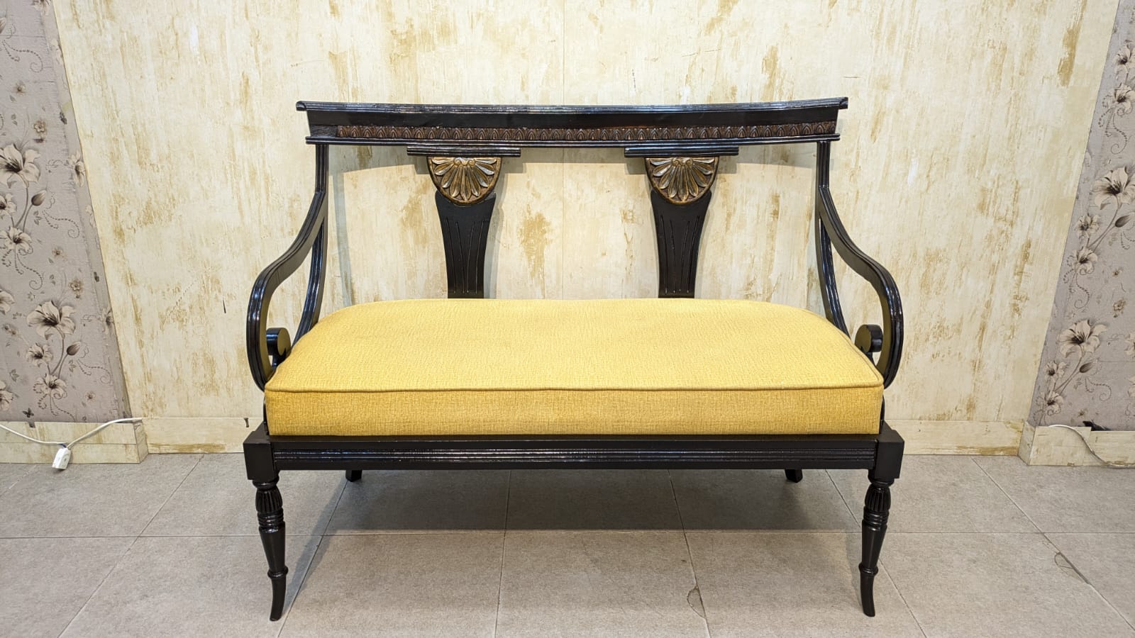 4 Seater Sofa Set