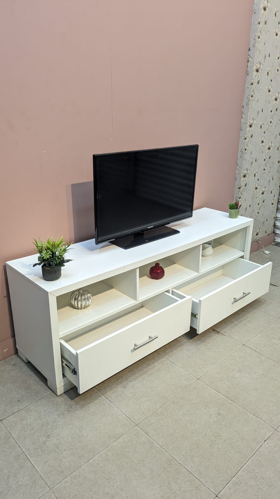 Led TV Unit
