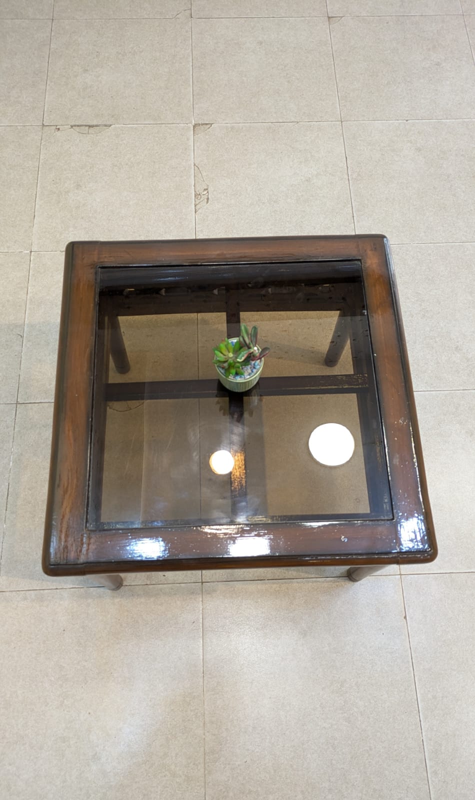 Corner Table