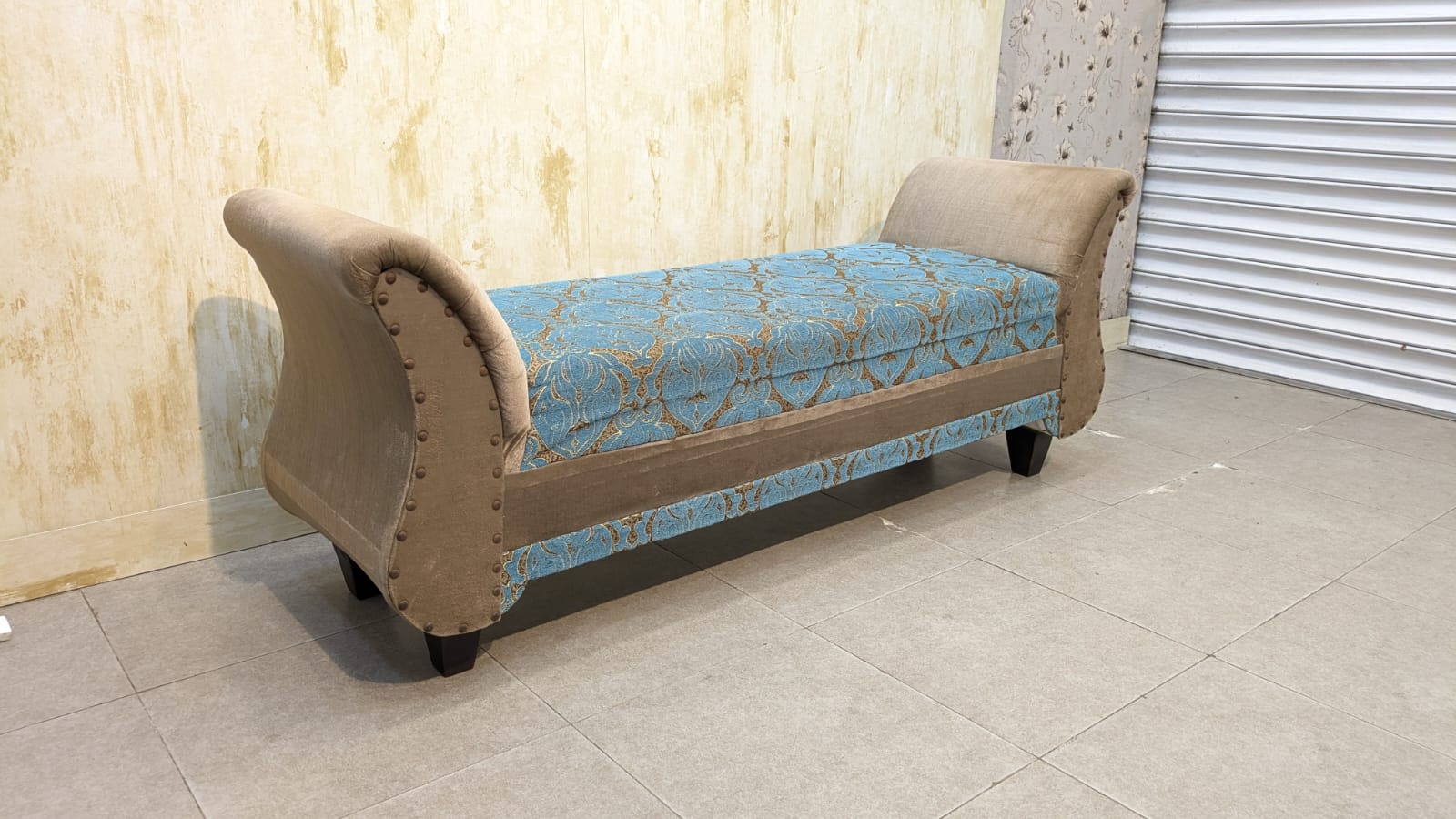 2 Seater Seattee