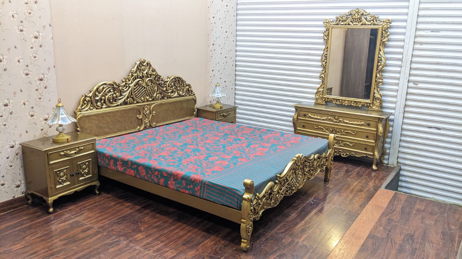 Solid Sheesham Wood Chinioti King Size Bed Set