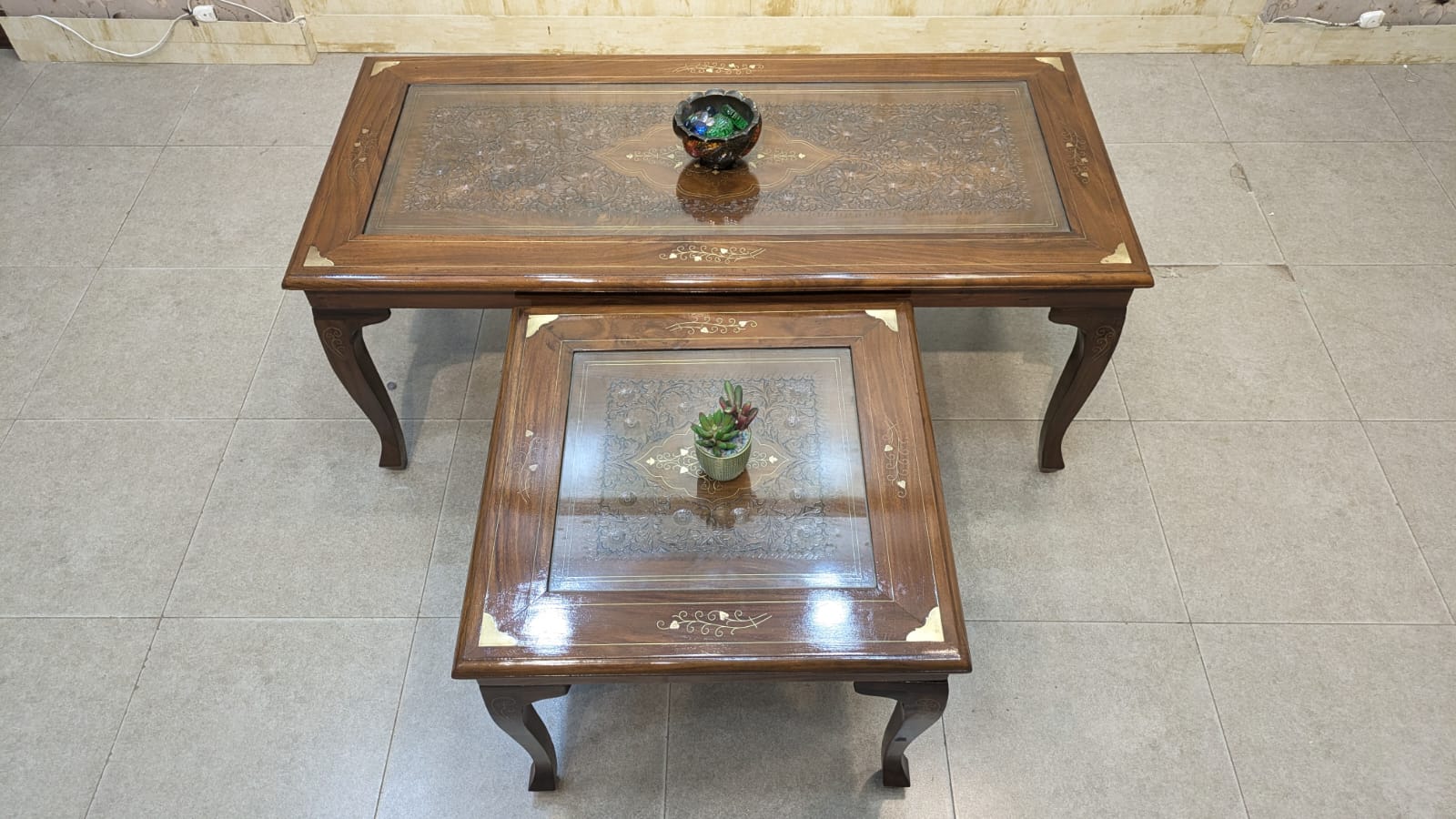 Center Table with 1 Side Table