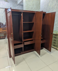 Sheesham Wood 3-Door Almirah
