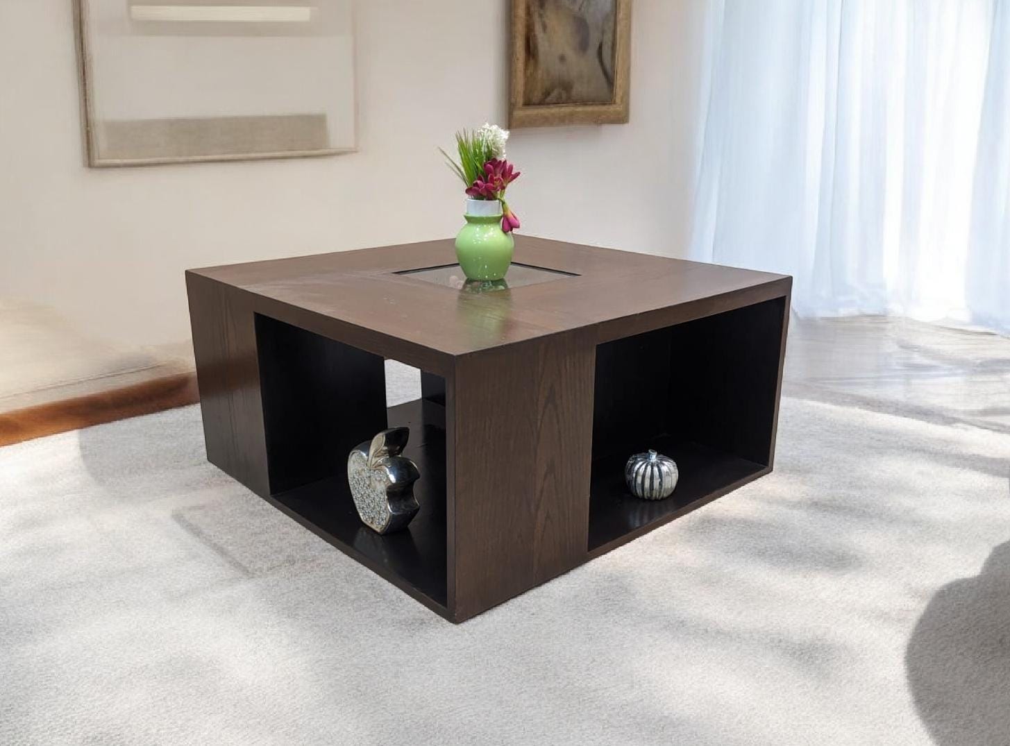 Elegant Design Center Table
