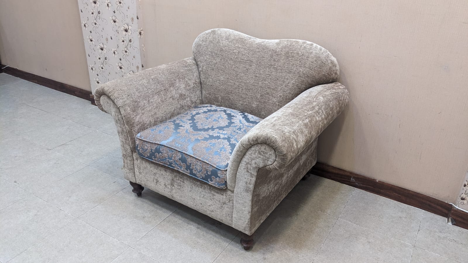 Comfortable 5 Seater Sofa Set