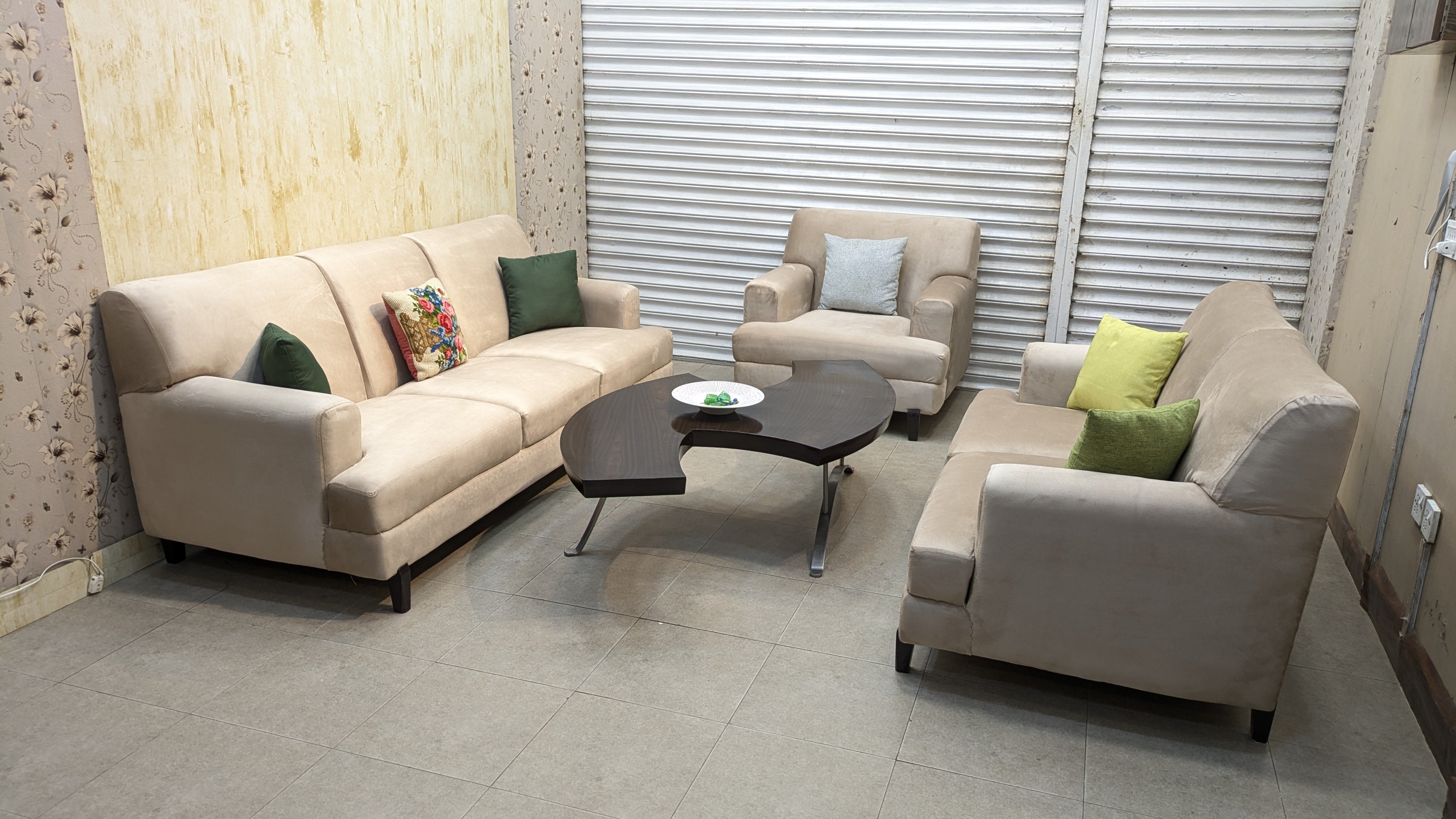 Imported Home Centre Dubai 6 Seater Sofa Set