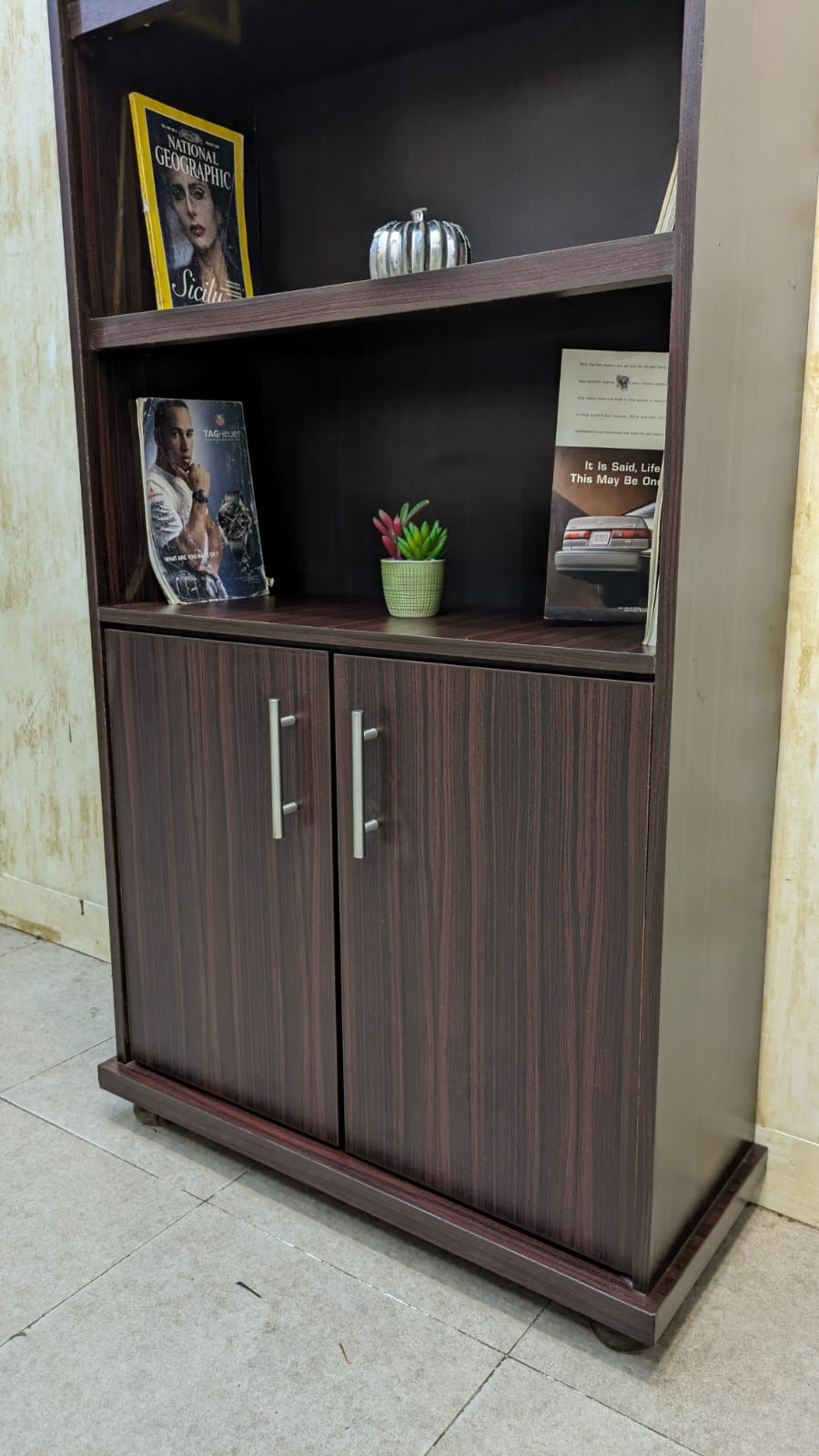 Book shelf