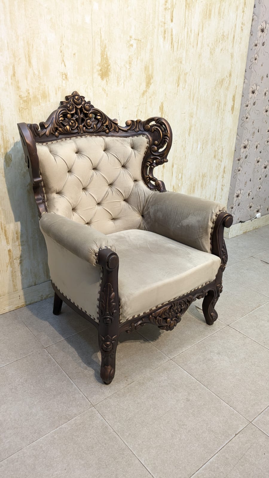 Solid Sheesham Wood Chinioti 5-Seater Sofa Set