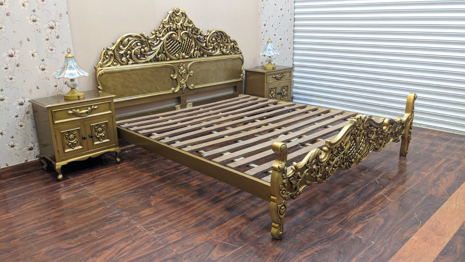 Solid Sheesham Wood Chinioti King Size Bed Set