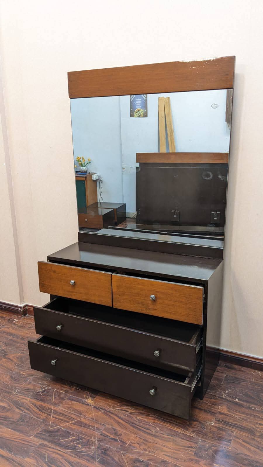 King Size Bed with 2 Side Tables and Dressing Table