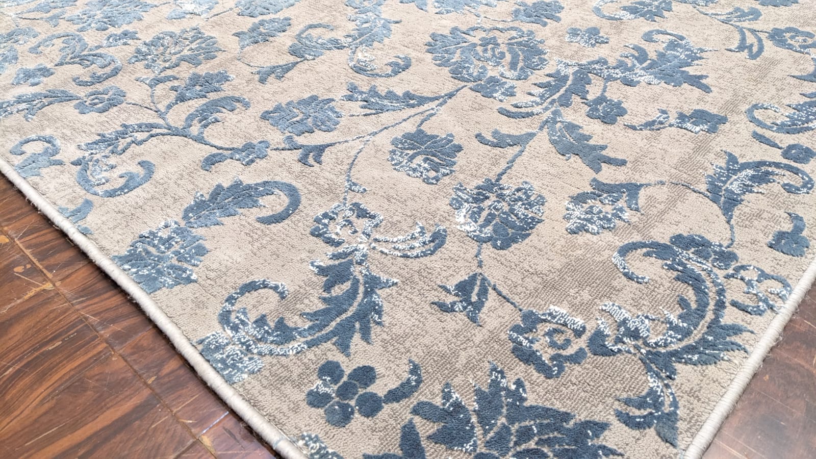 Machine Made Carpet