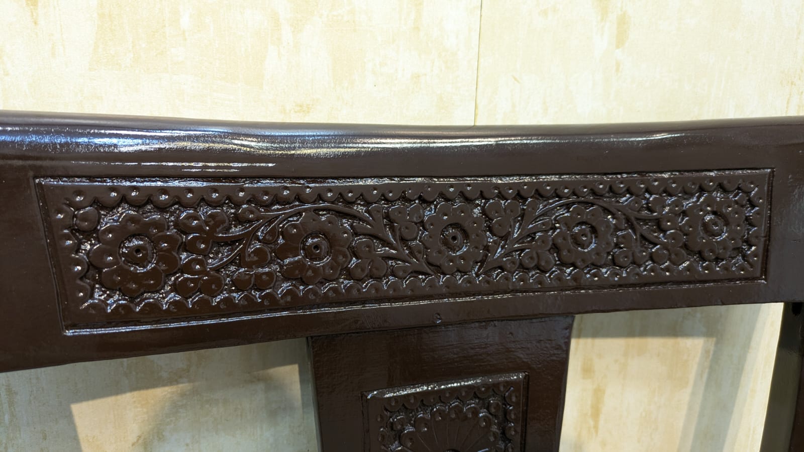 6 Seater Dining Table
