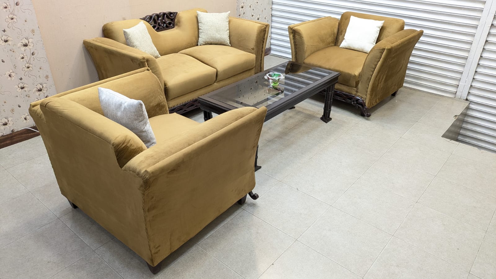 Comfortable 4 Seater Sofa Set