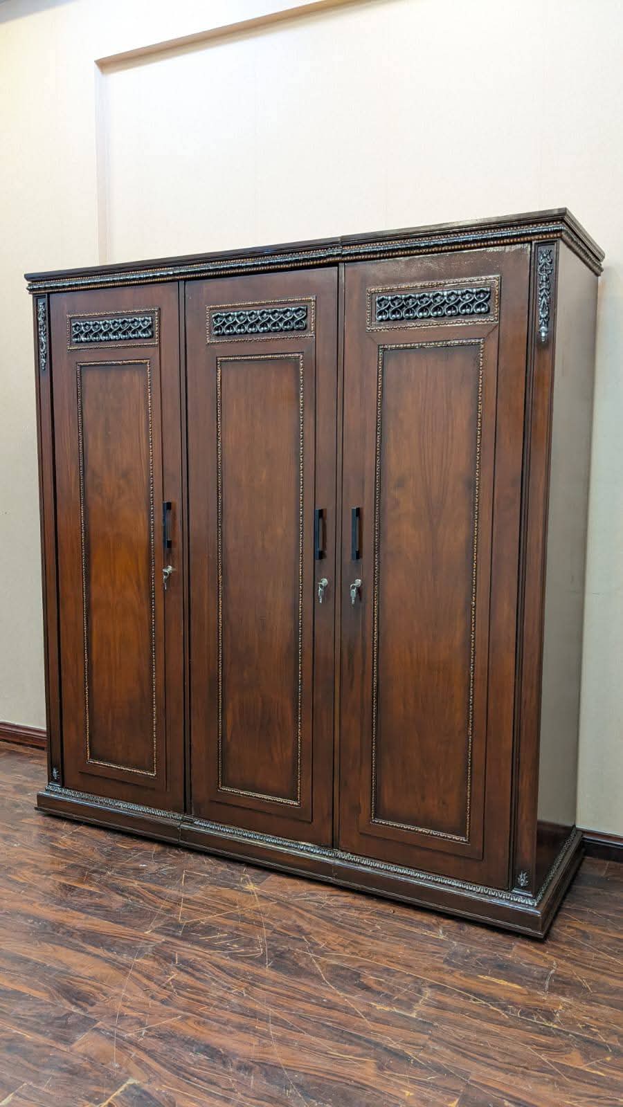 Queen Size Bedroom Set