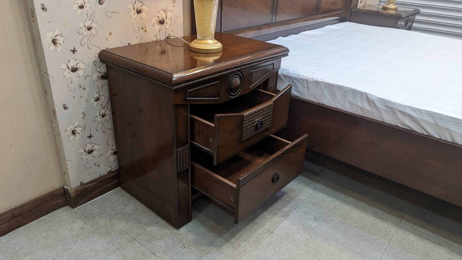 Imported Dubai King Size Bed Set