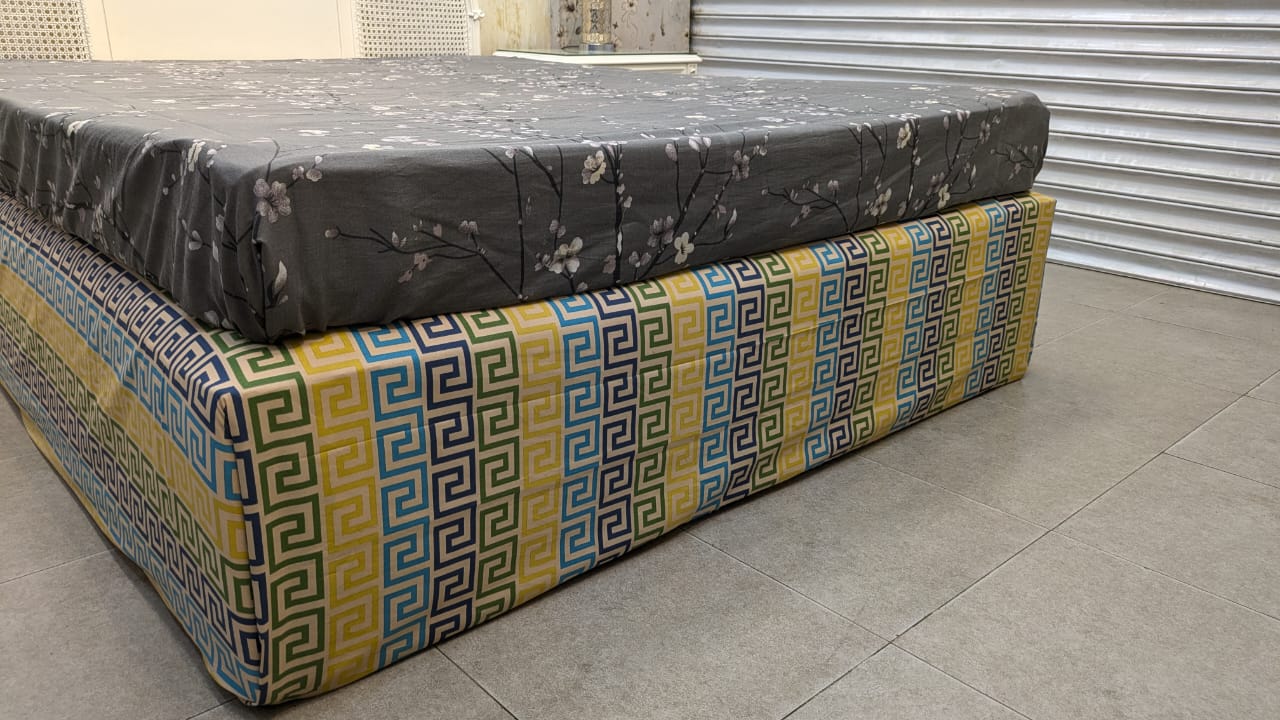 Queen Size Bed Set