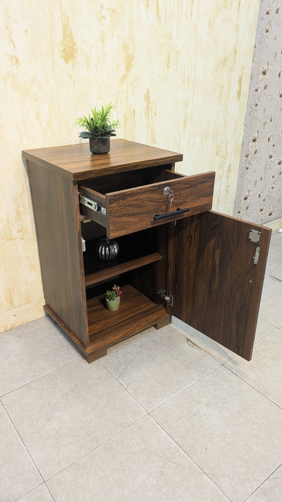 Brand New pedestal drawers