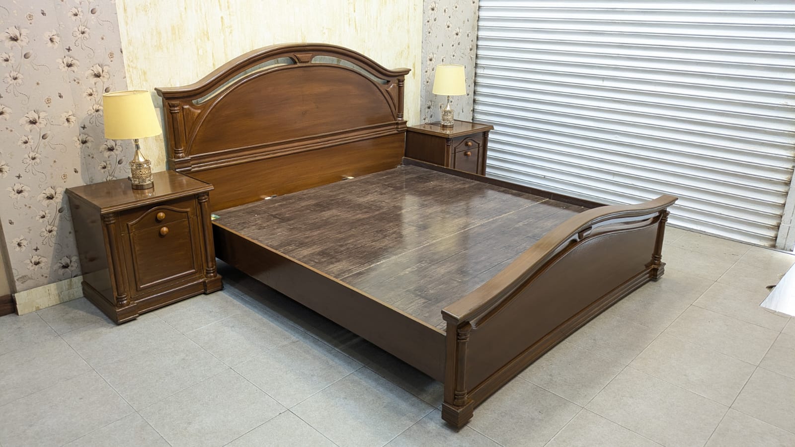 King Size Bed with 2 Side Tables