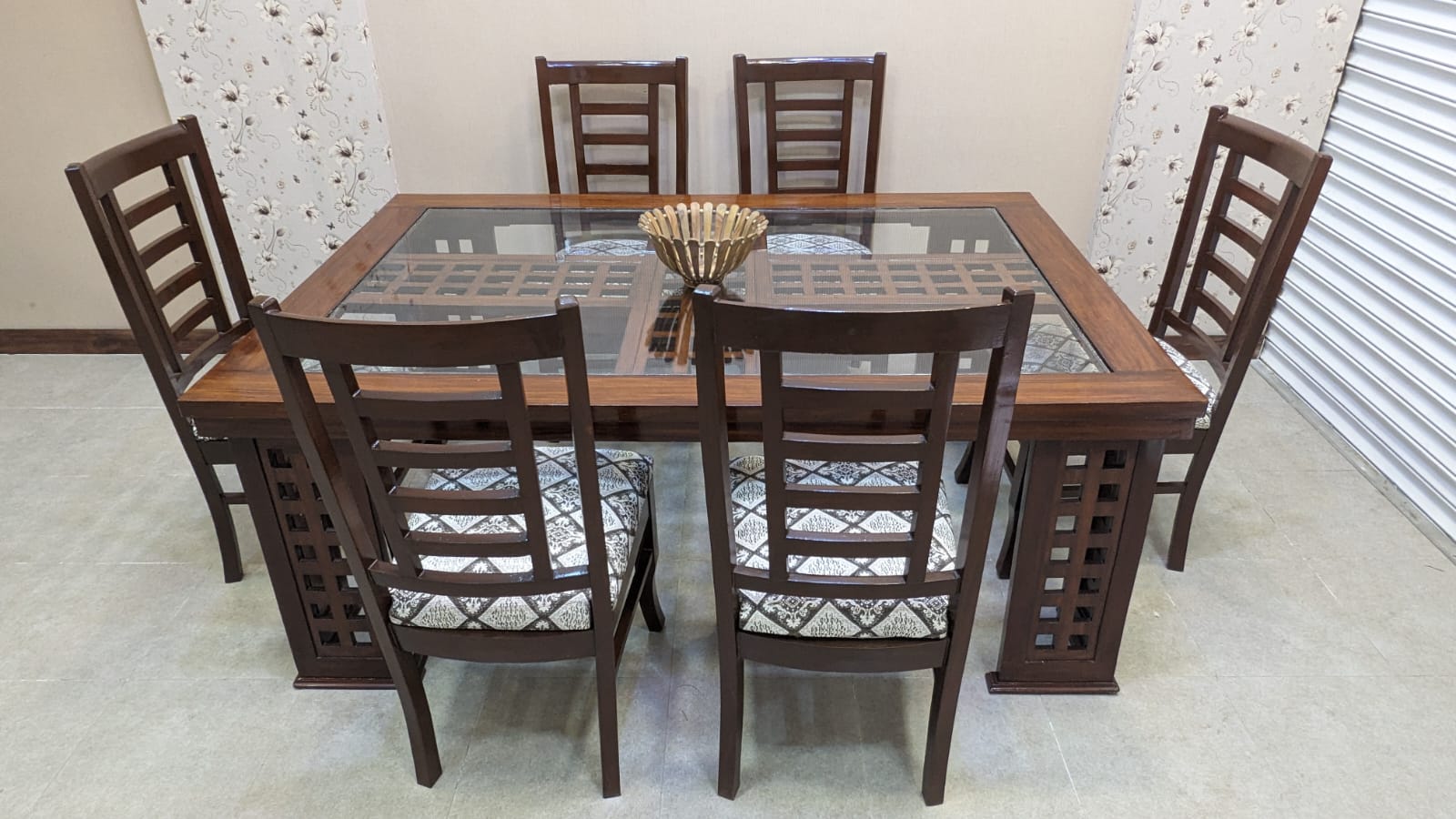 6 Seater Dining Table