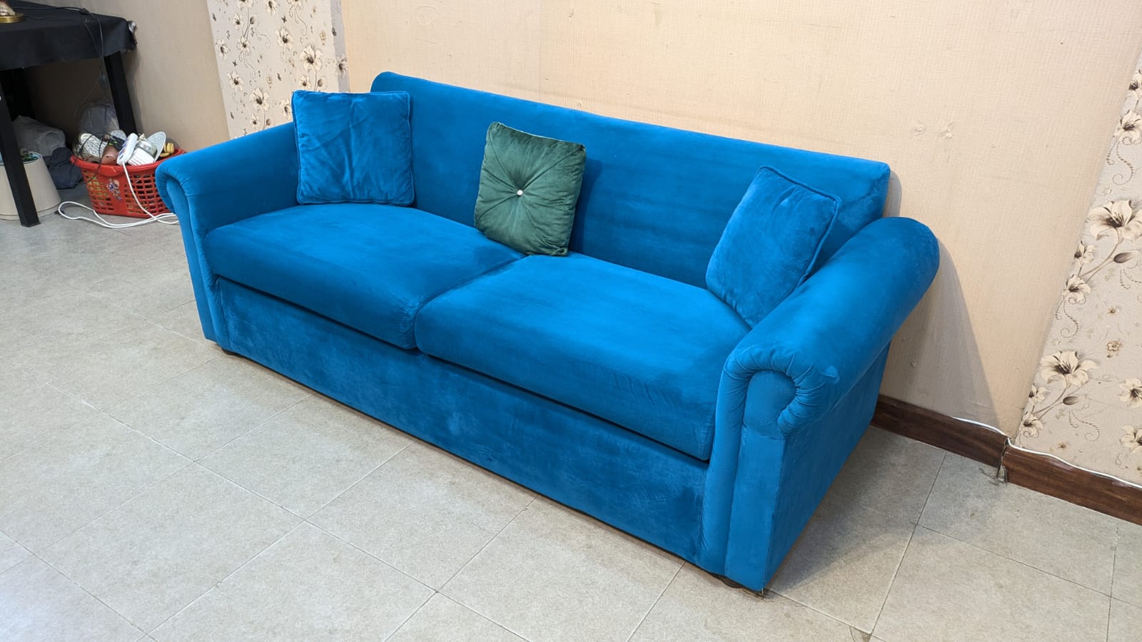 Super Comfortable 3 Seater Sofa