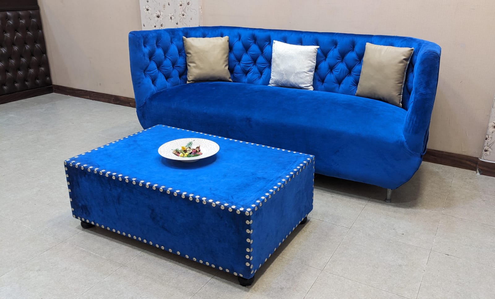 3 Seater Sofa with Center Table
