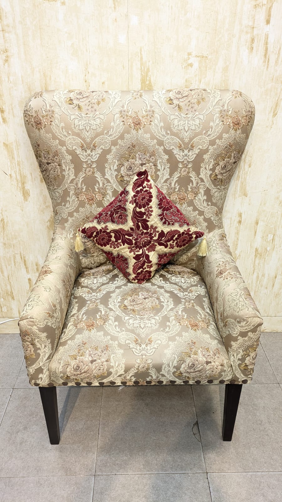 High back chair