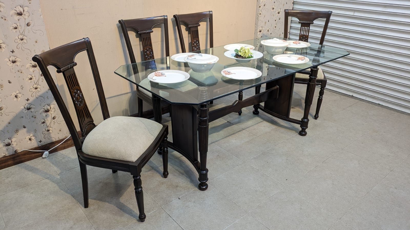 6 Seater Dining Table