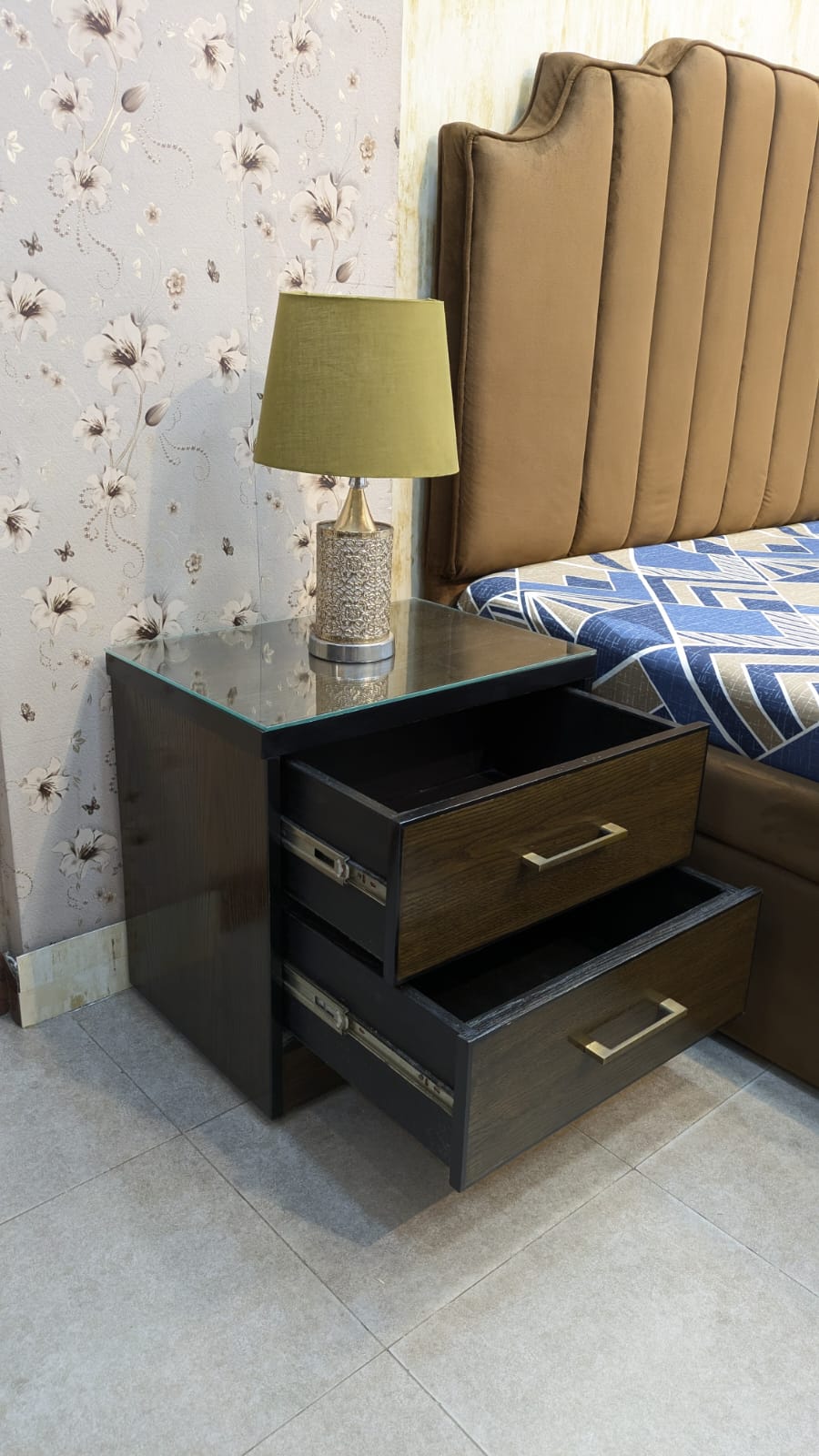 Modern Design King Size Bedroom Set
