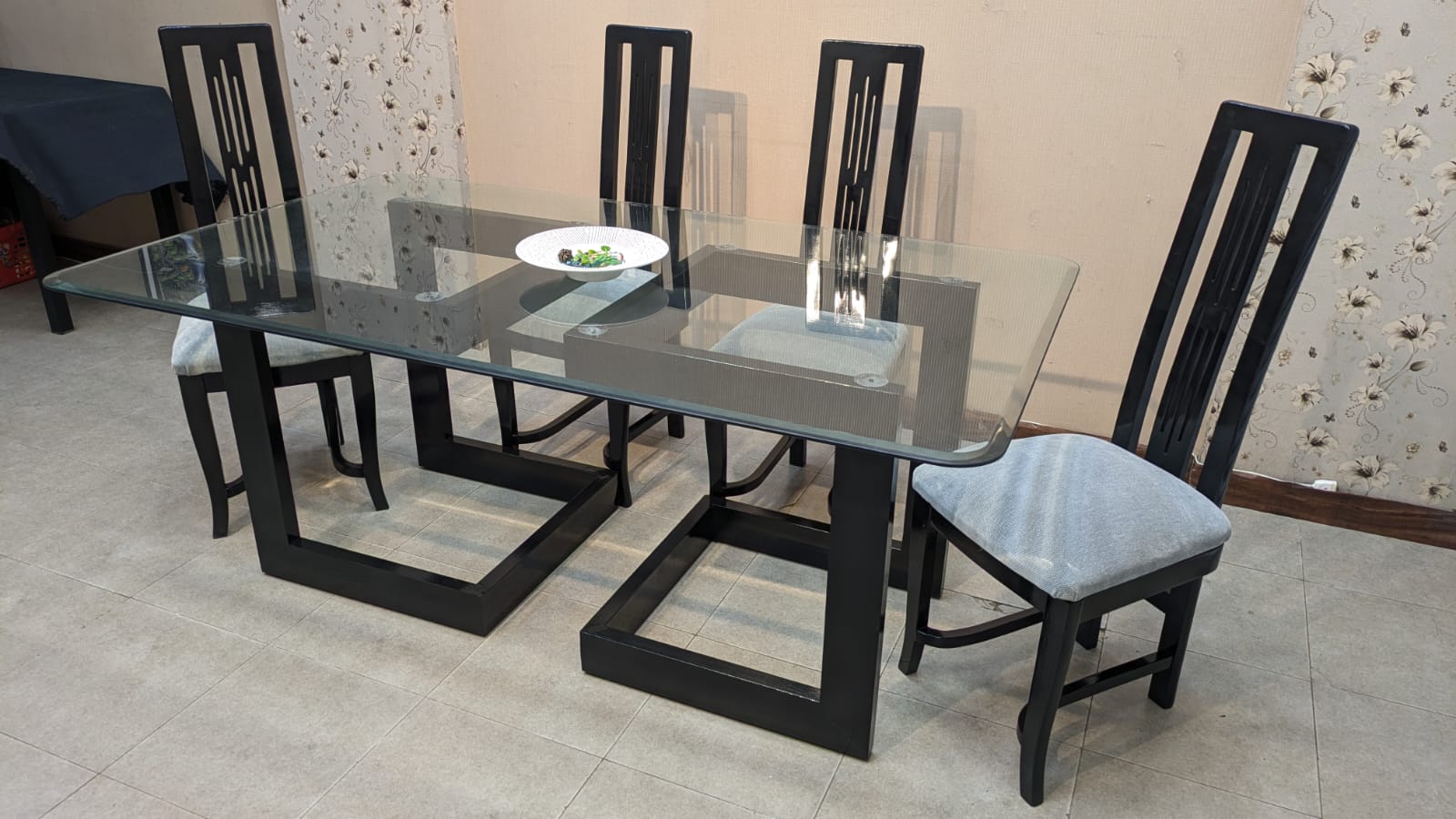 6 Seater Dining Table
