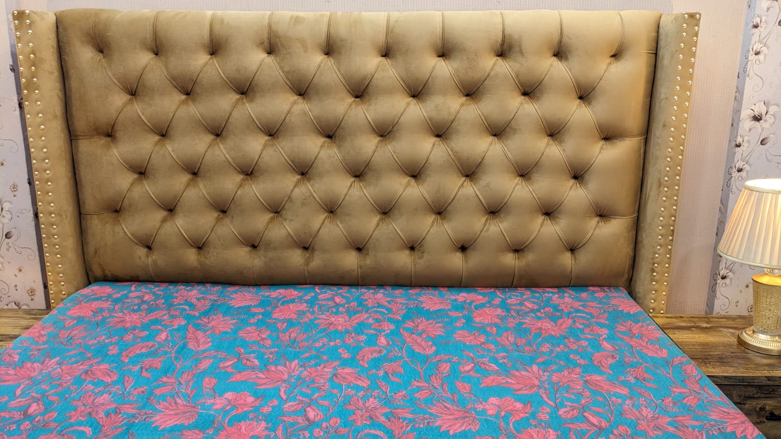 Divinecrafts Brand New King Size Bed with 2 Side Tables