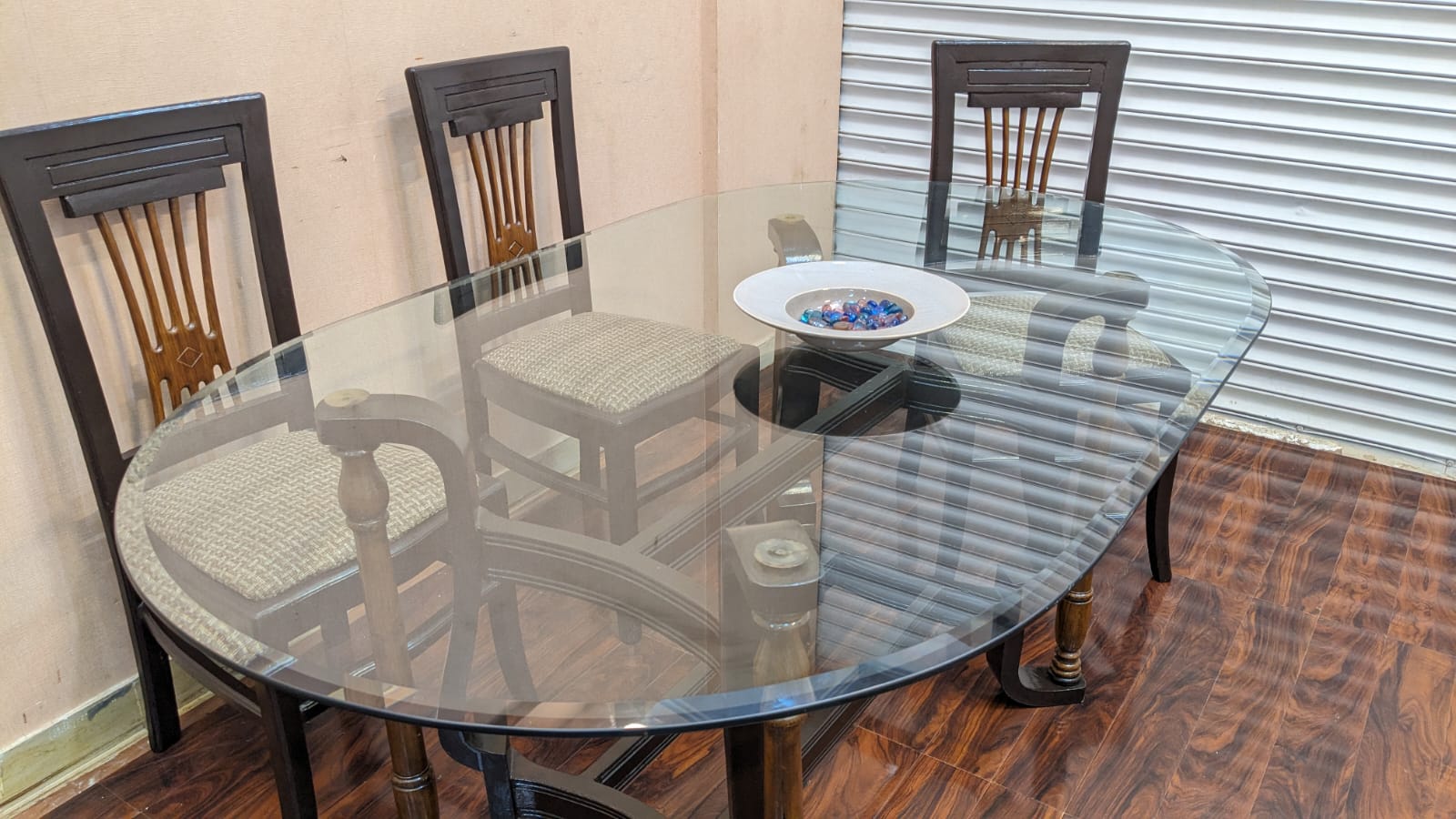 Solid Sheesham Wood 6 Seater Dining Table