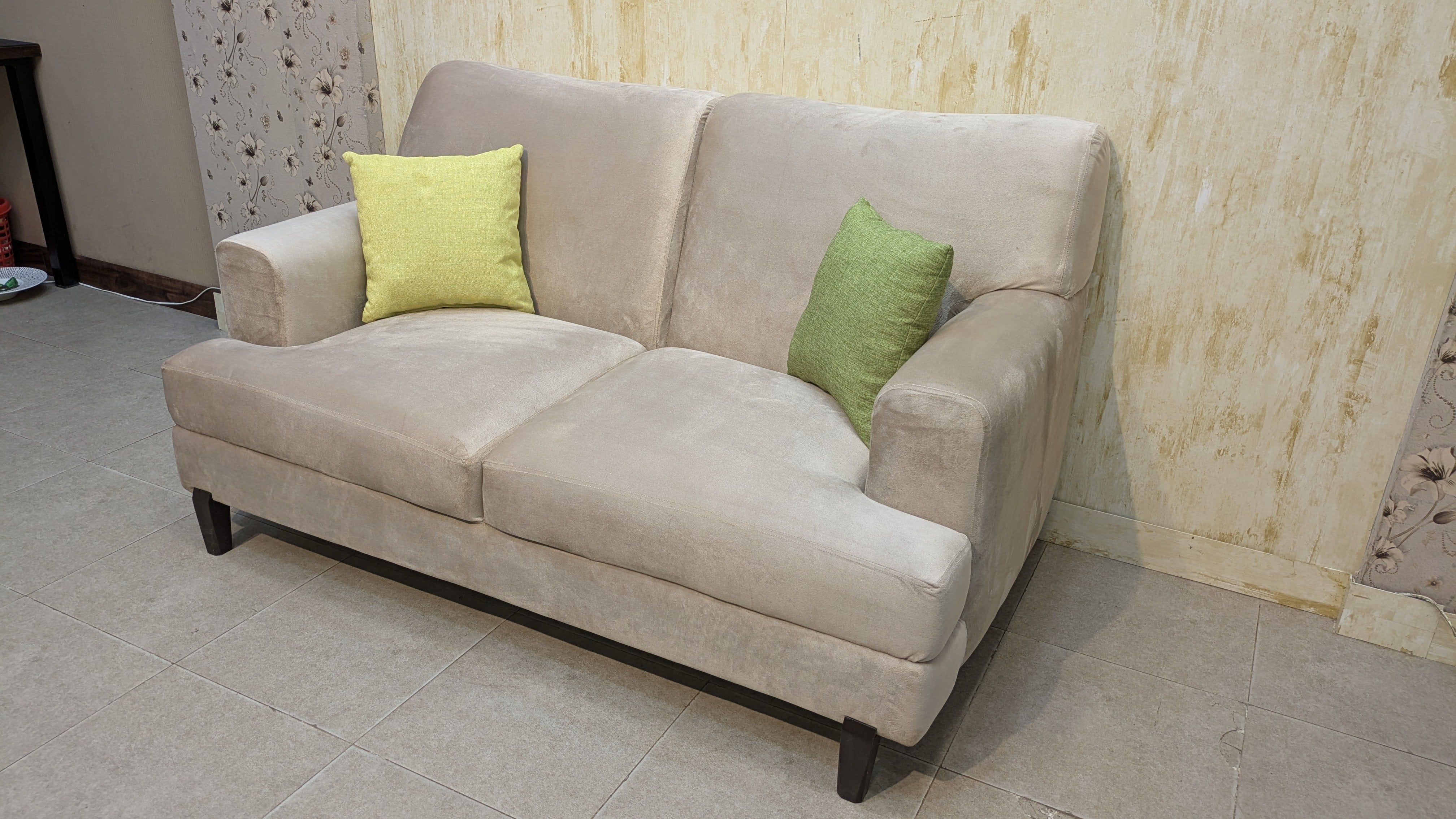 Imported Home Centre Dubai 6 Seater Sofa Set