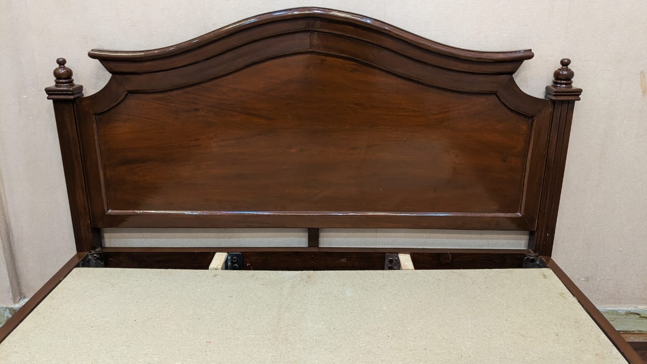 Sheesham Wood Queen Size Bed