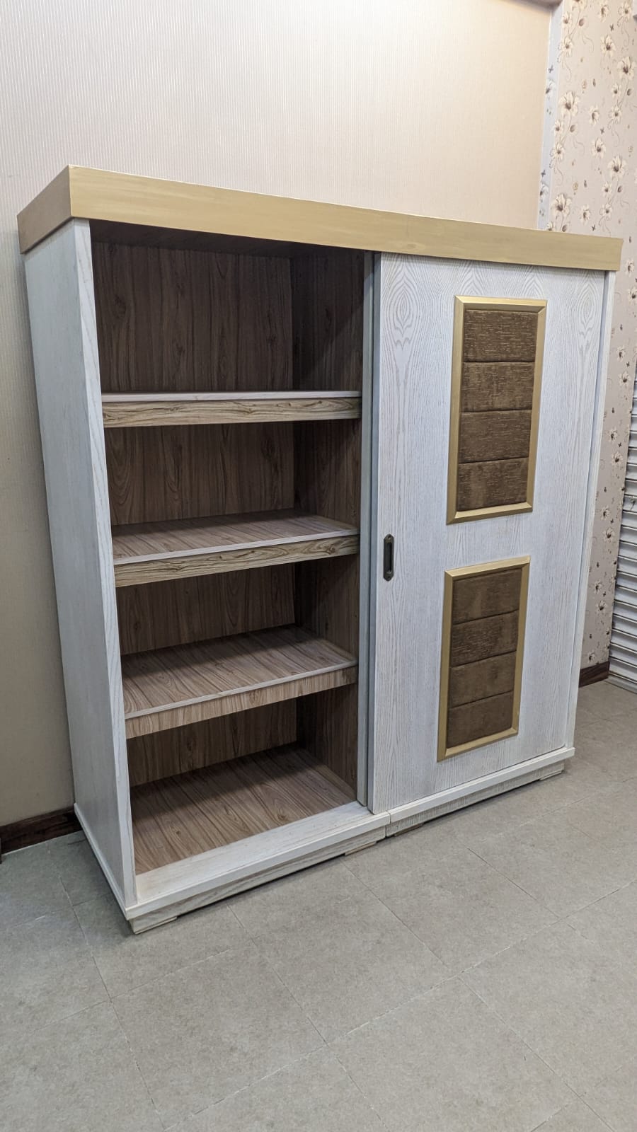 King Size Bedroom Set with Spring Mattress