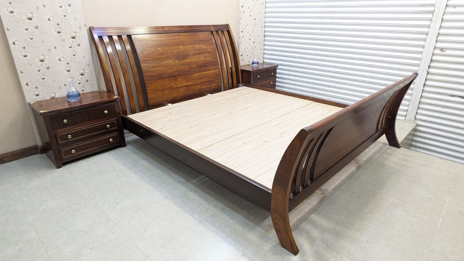 Imported Solid Sheesham Wood Super King Size Bed with 2 Side Tables