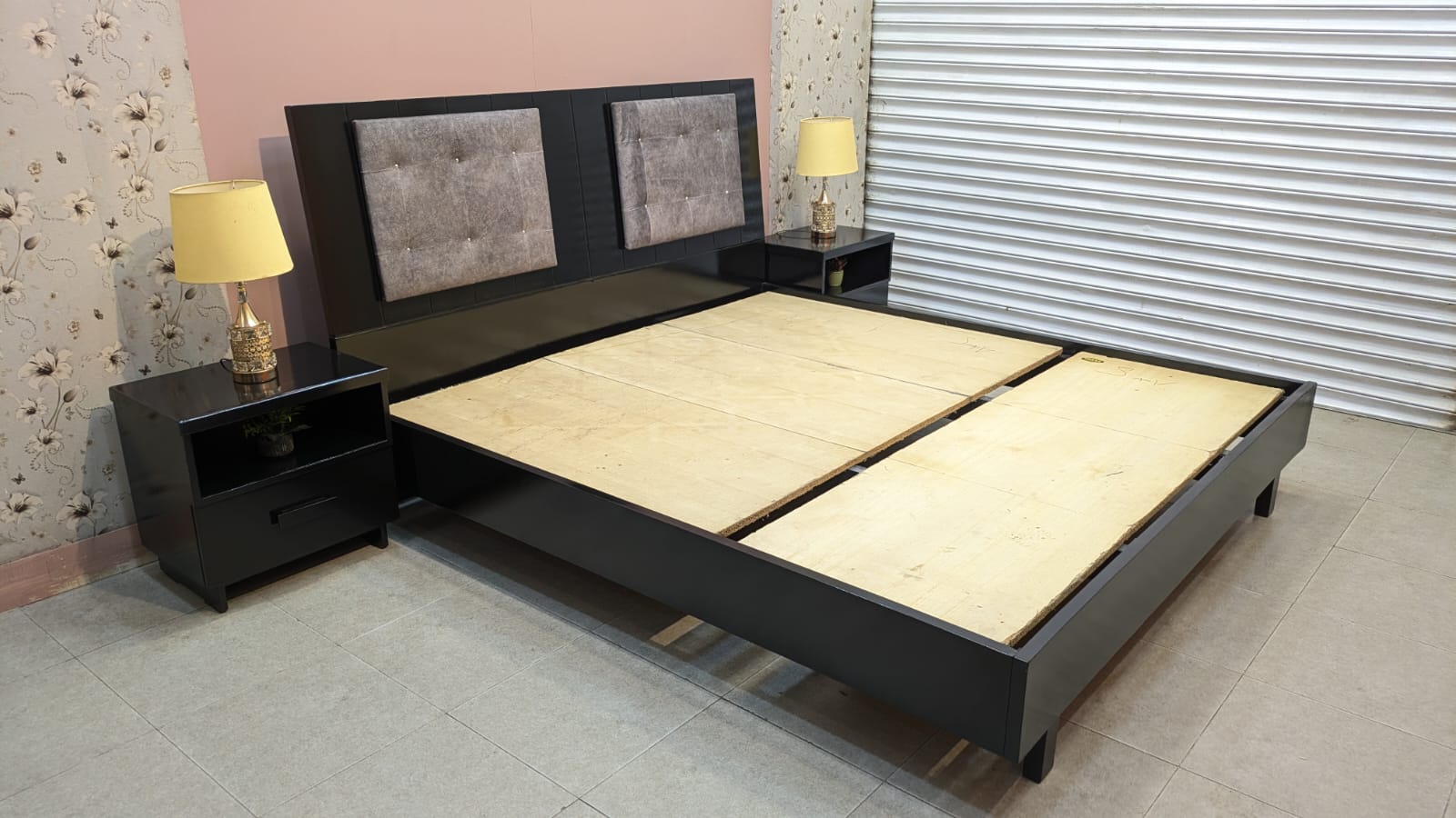 Habitt King Size Bed With 2 Side Tables