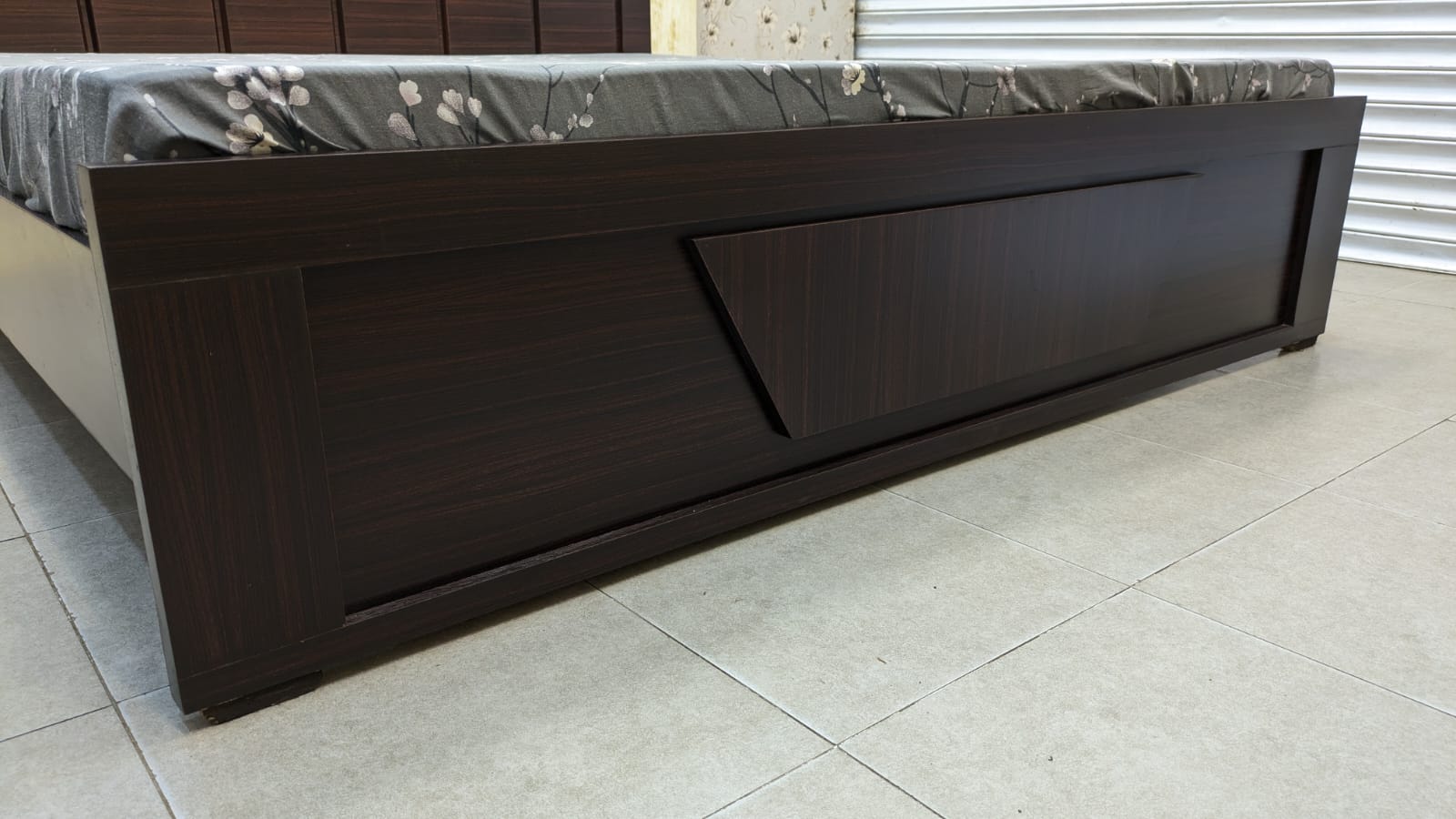King size bed