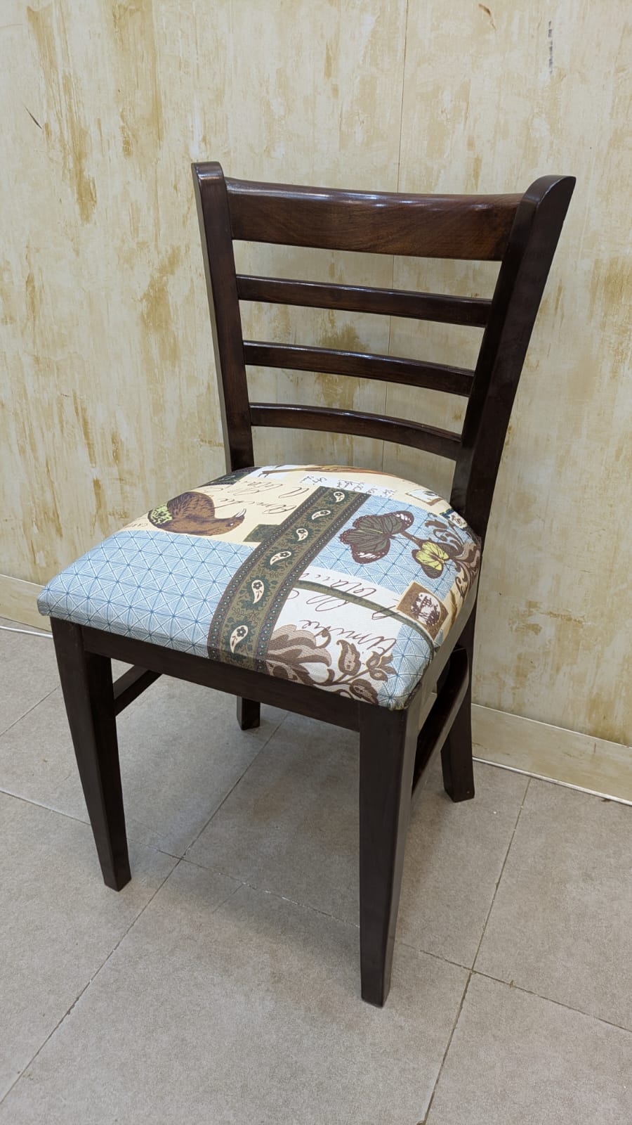 Single Chair